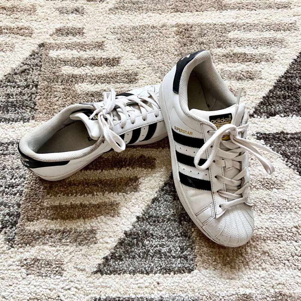 Adidas Superstar Sneakers